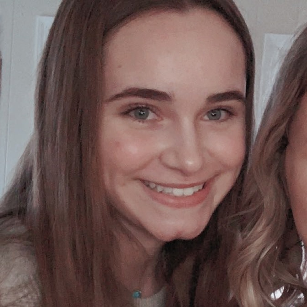 Meet your Posher, Olivia